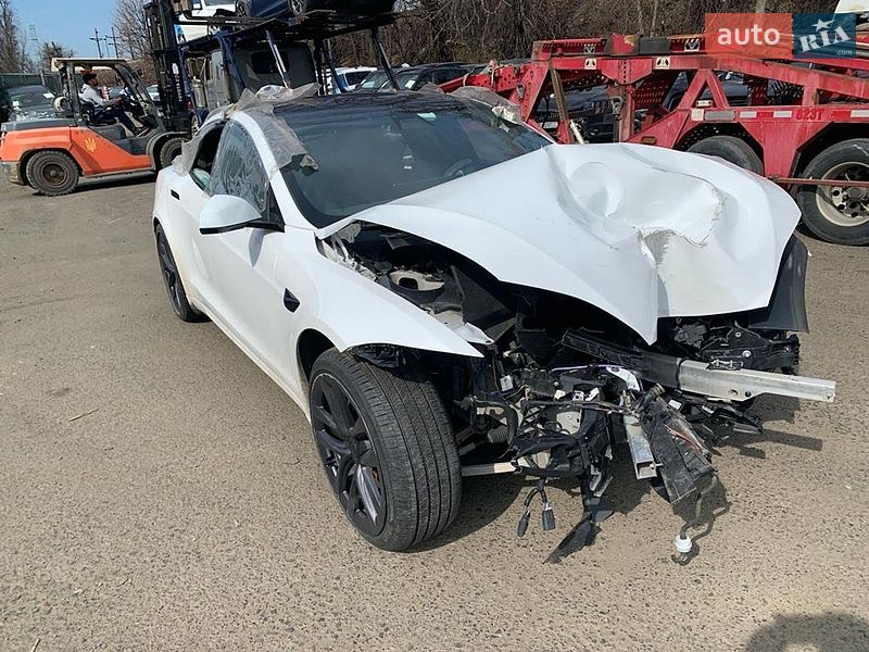 Ліфтбек Tesla Model S 2023 в Києві
