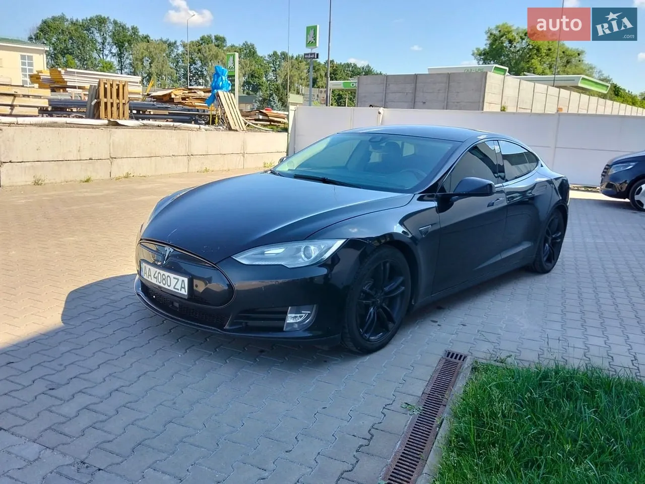 2015 Tesla Model S - мініатюра 18