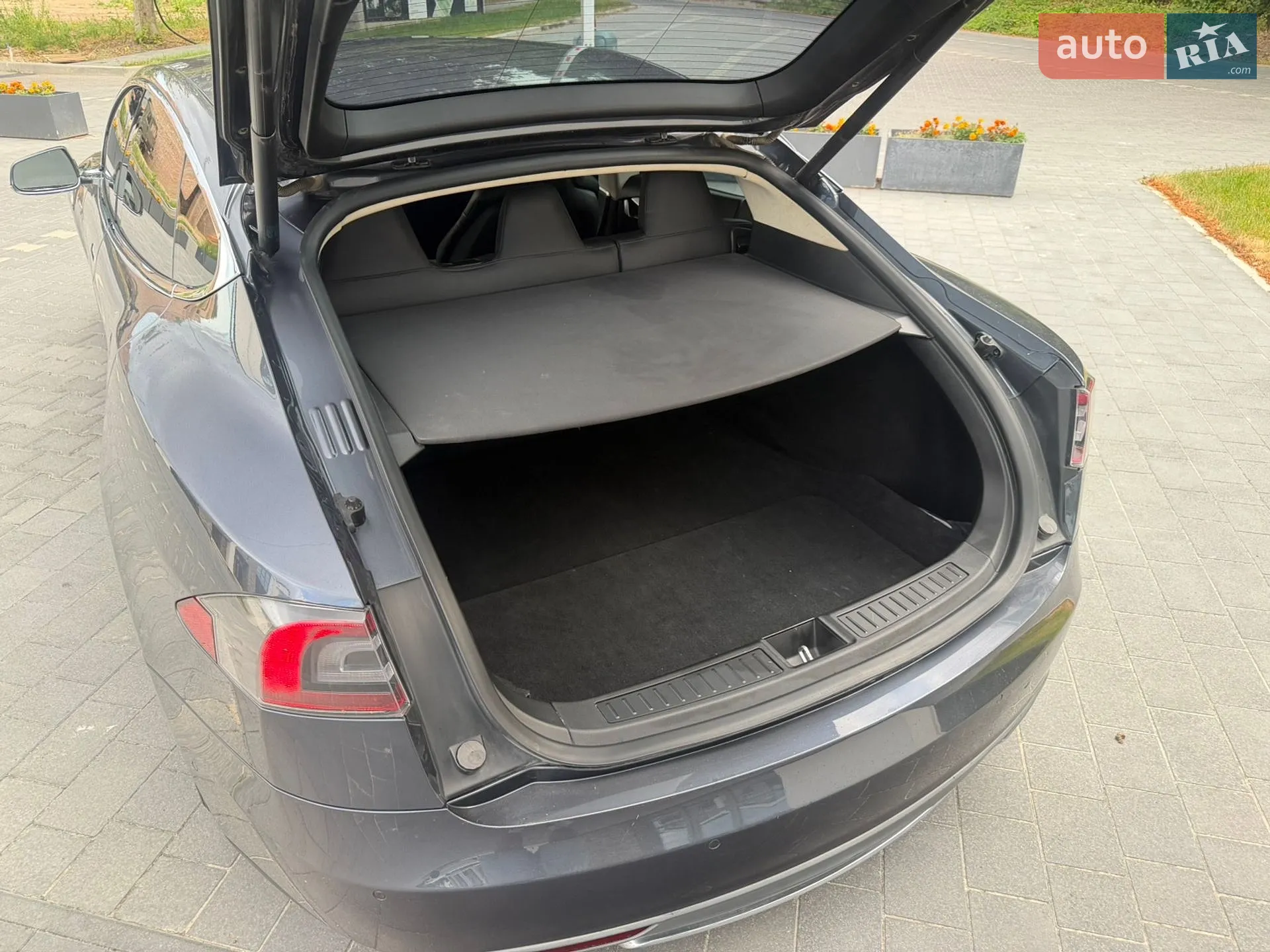2015 Tesla Model S - мініатюра 17