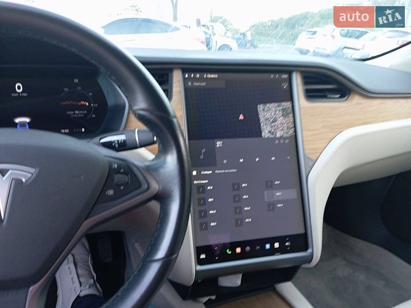 Ліфтбек Tesla Model S 2018 в Одесі