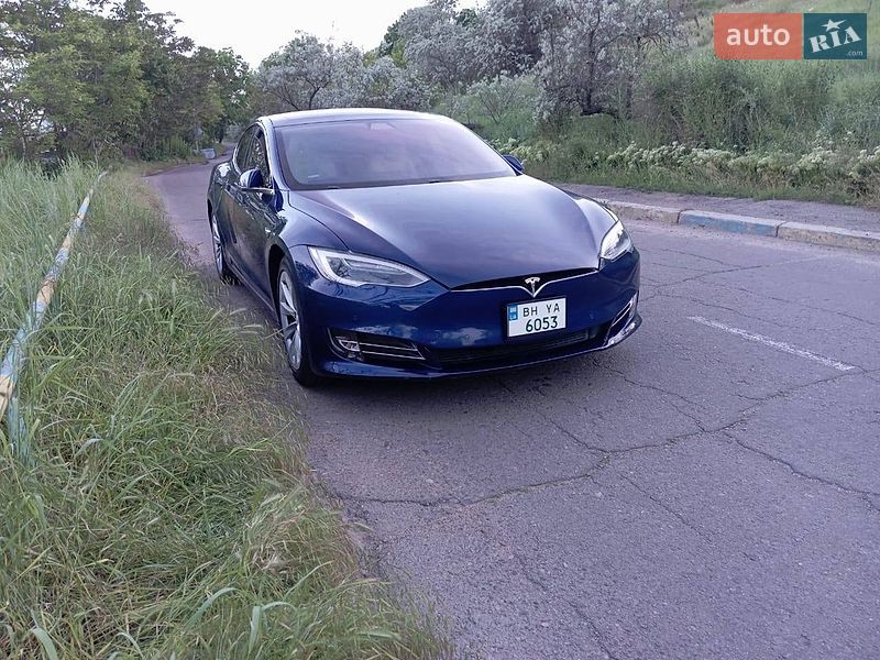 Ліфтбек Tesla Model S 2018 в Одесі