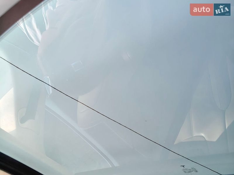 Лифтбек Tesla Model S 2014 в Львове фото 10 Лифтбек Tesla Model S 2014 в Львове
