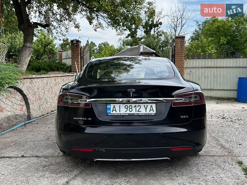 Лифтбек Tesla Model S 2014 в Обухове