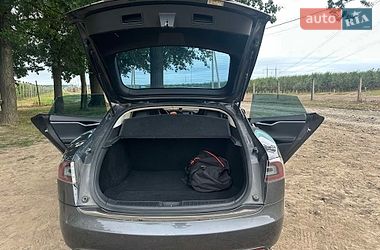 Ліфтбек Tesla Model S 2015 в Вінниці