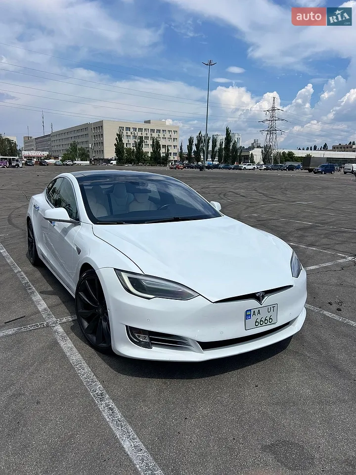 2015 Tesla Model S - мініатюра 13