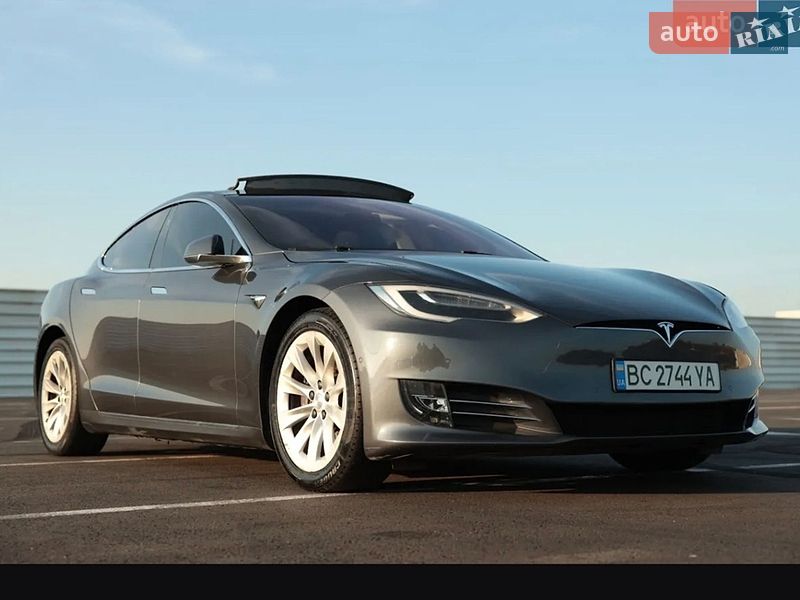 Лифтбек Tesla Model S 2017 в Львове фото 2 Лифтбек Tesla Model S 2017 в Львове