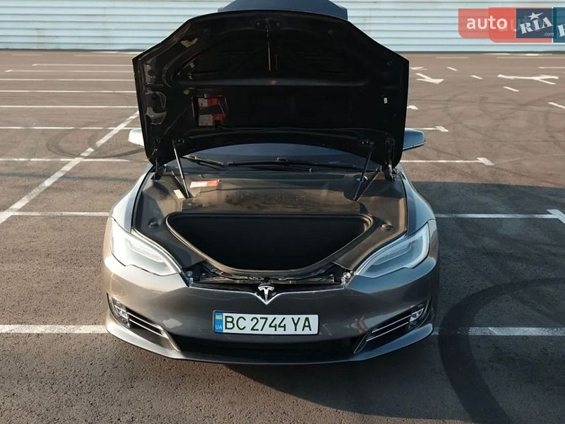Лифтбек Tesla Model S 2017 в Львове фото 20 Лифтбек Tesla Model S 2017 в Львове
