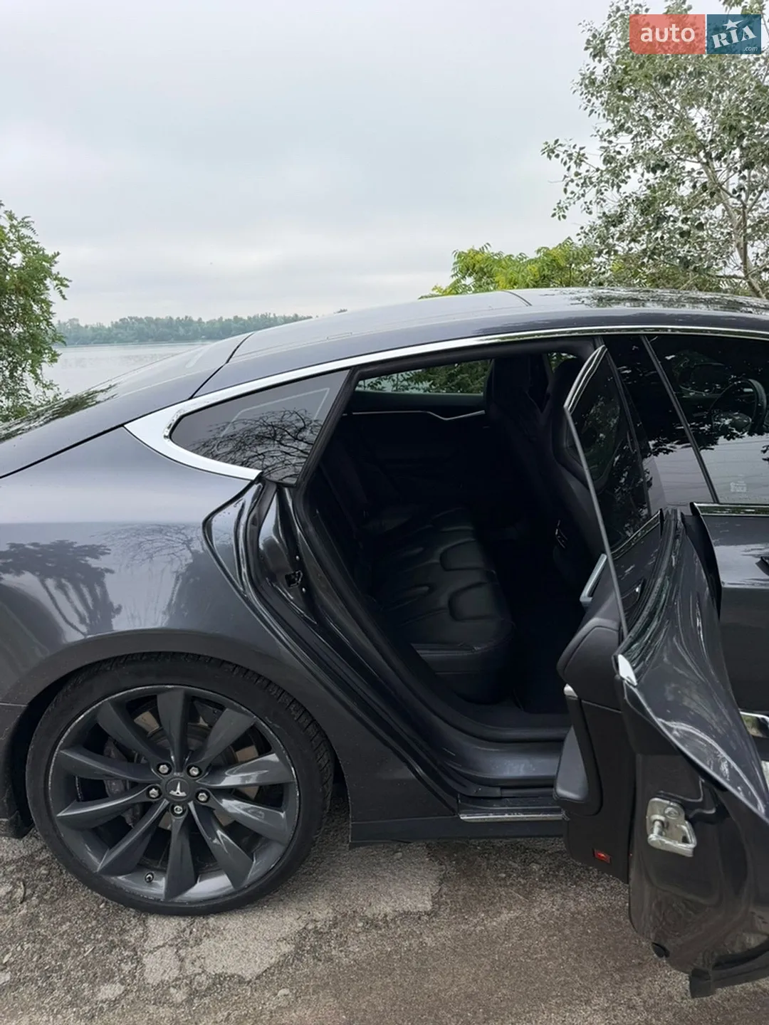 2016 Tesla Model S - мініатюра 17