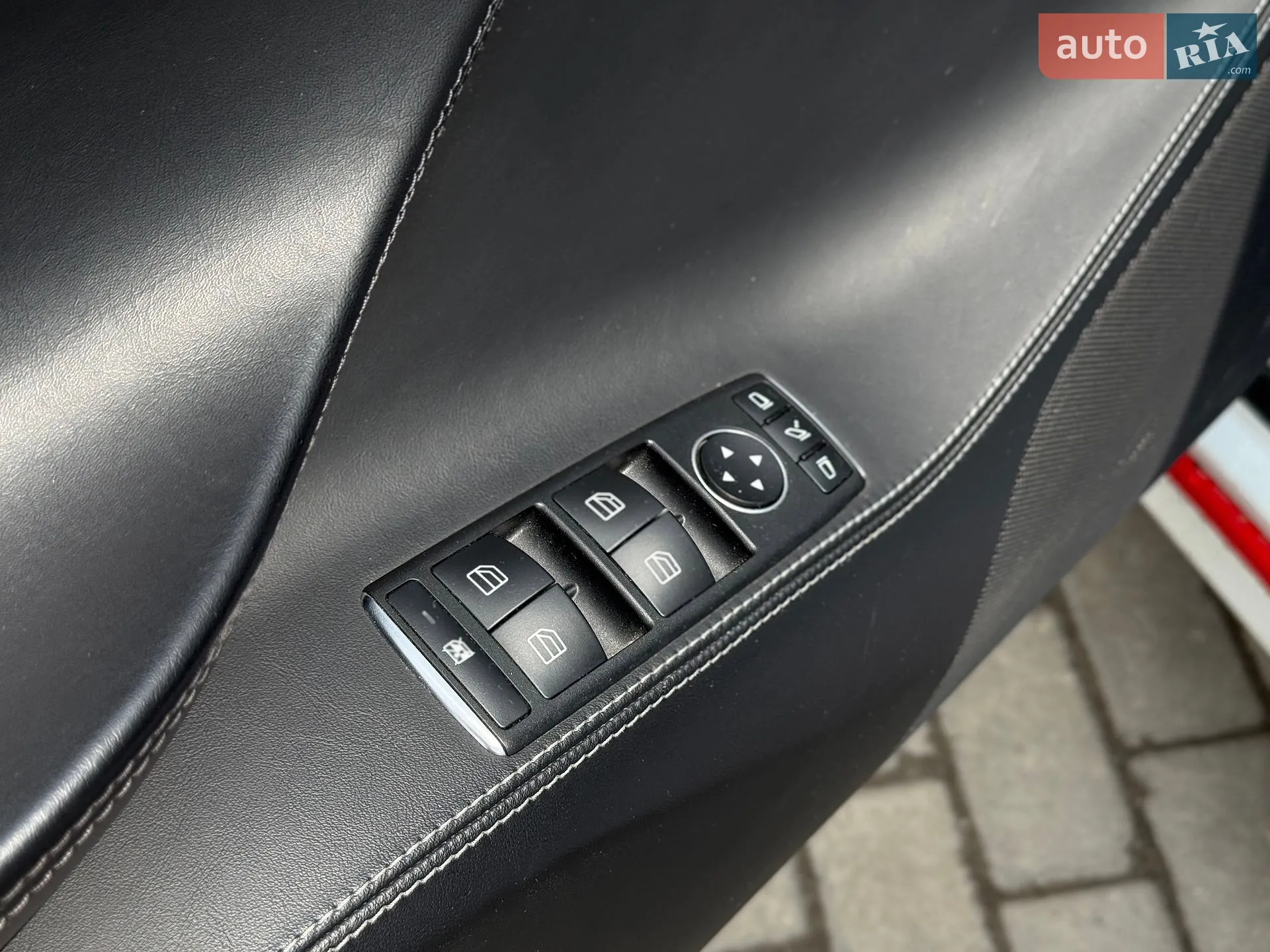 2020 Tesla Model S - мініатюра 24