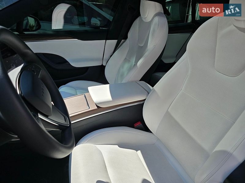 Лифтбек Tesla Model S 2024 в Киеве фото 7 Лифтбек Tesla Model S 2024 в Киеве