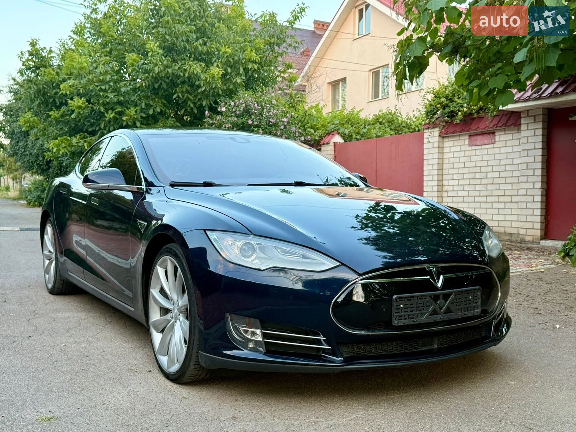 2015 Tesla Model S - мініатюра 11