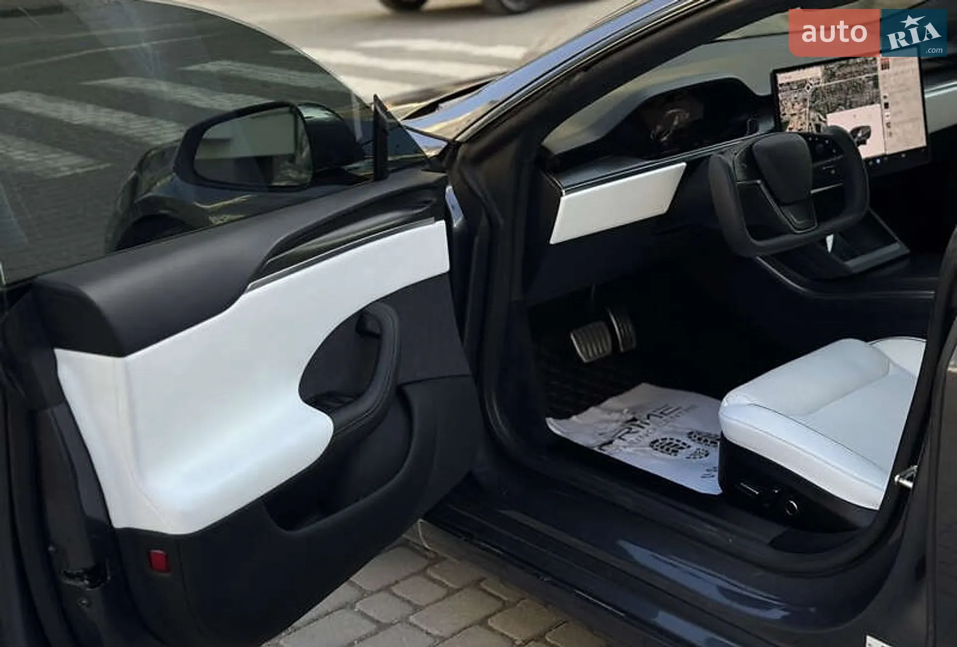 2022 Tesla Model S - мініатюра 15