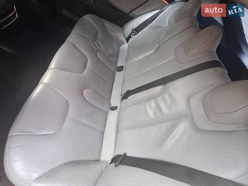 Ліфтбек Tesla Model S 2014 в Києві