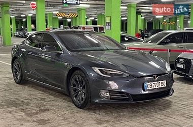Лифтбек Tesla Model S 2018 в Киеве фото 2 Лифтбек Tesla Model S 2018 в Киеве