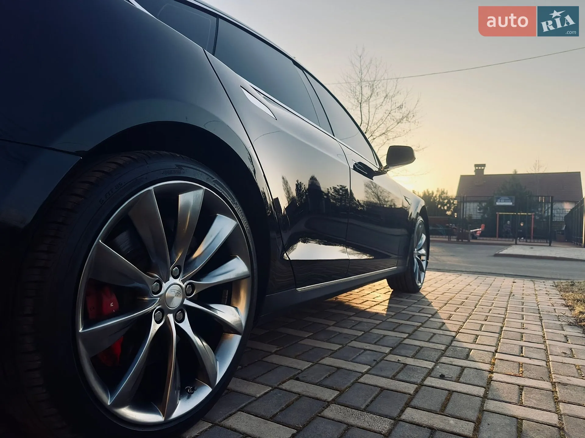 2014 Tesla Model S - мініатюра 13