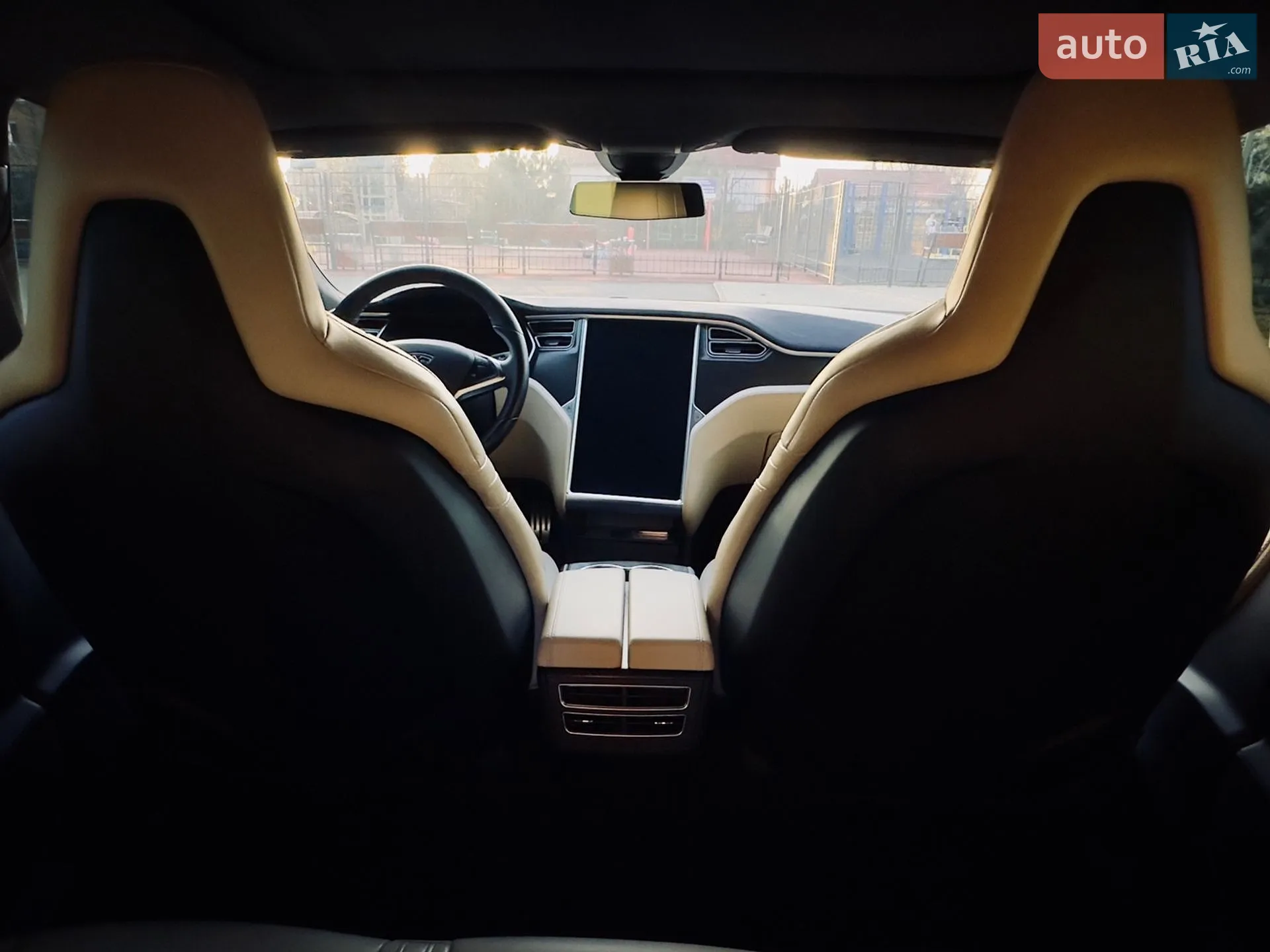 2014 Tesla Model S - мініатюра 21