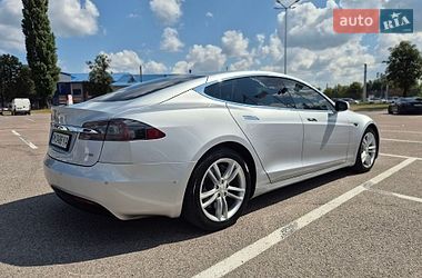 Лифтбек Tesla Model S 2016 в Житомире