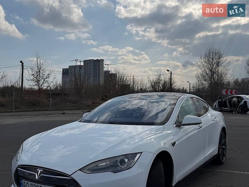 Tesla Model S 2013 Tesla Model S 2013