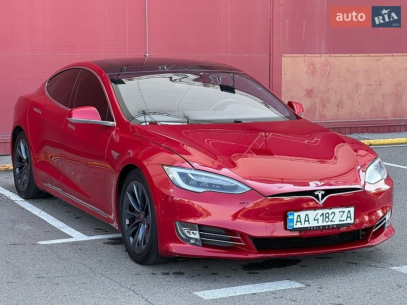 Tesla Model S 2016
