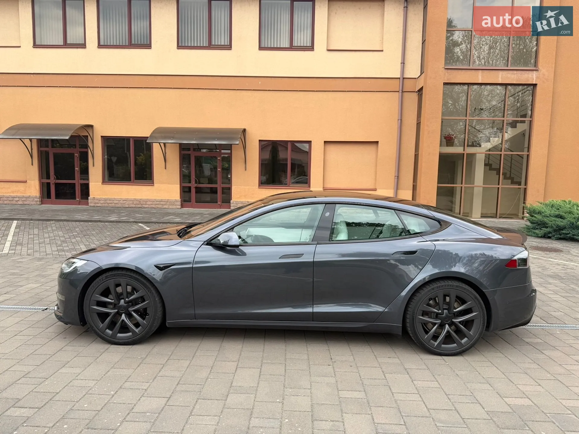 2021 Tesla Model S - мініатюра 4