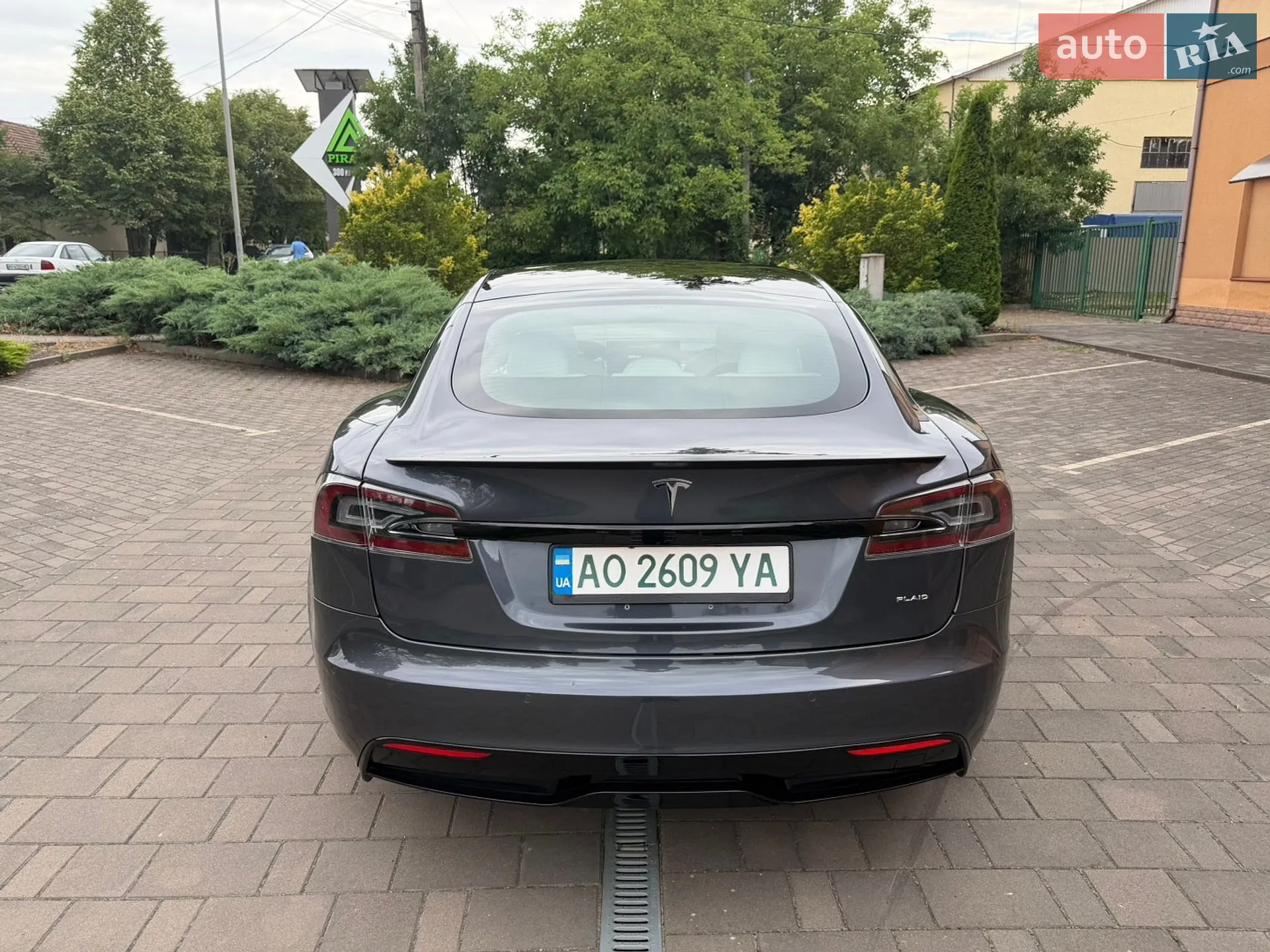 2021 Tesla Model S - мініатюра 8