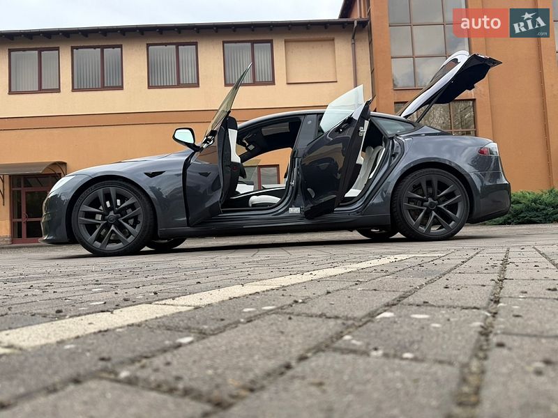 Ліфтбек Tesla Model S 2021 в Береговому фото 18 Ліфтбек Tesla Model S 2021 в Береговому