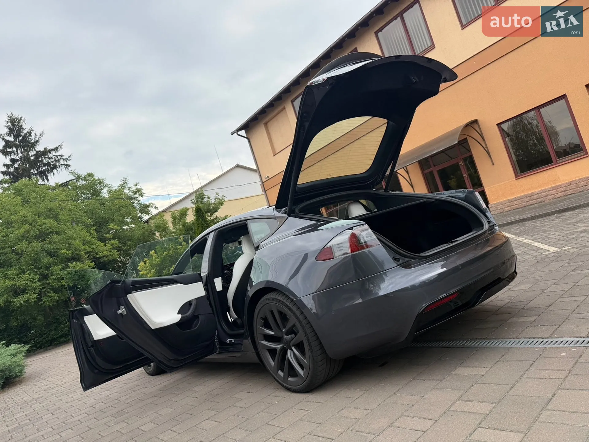 2021 Tesla Model S - мініатюра 20