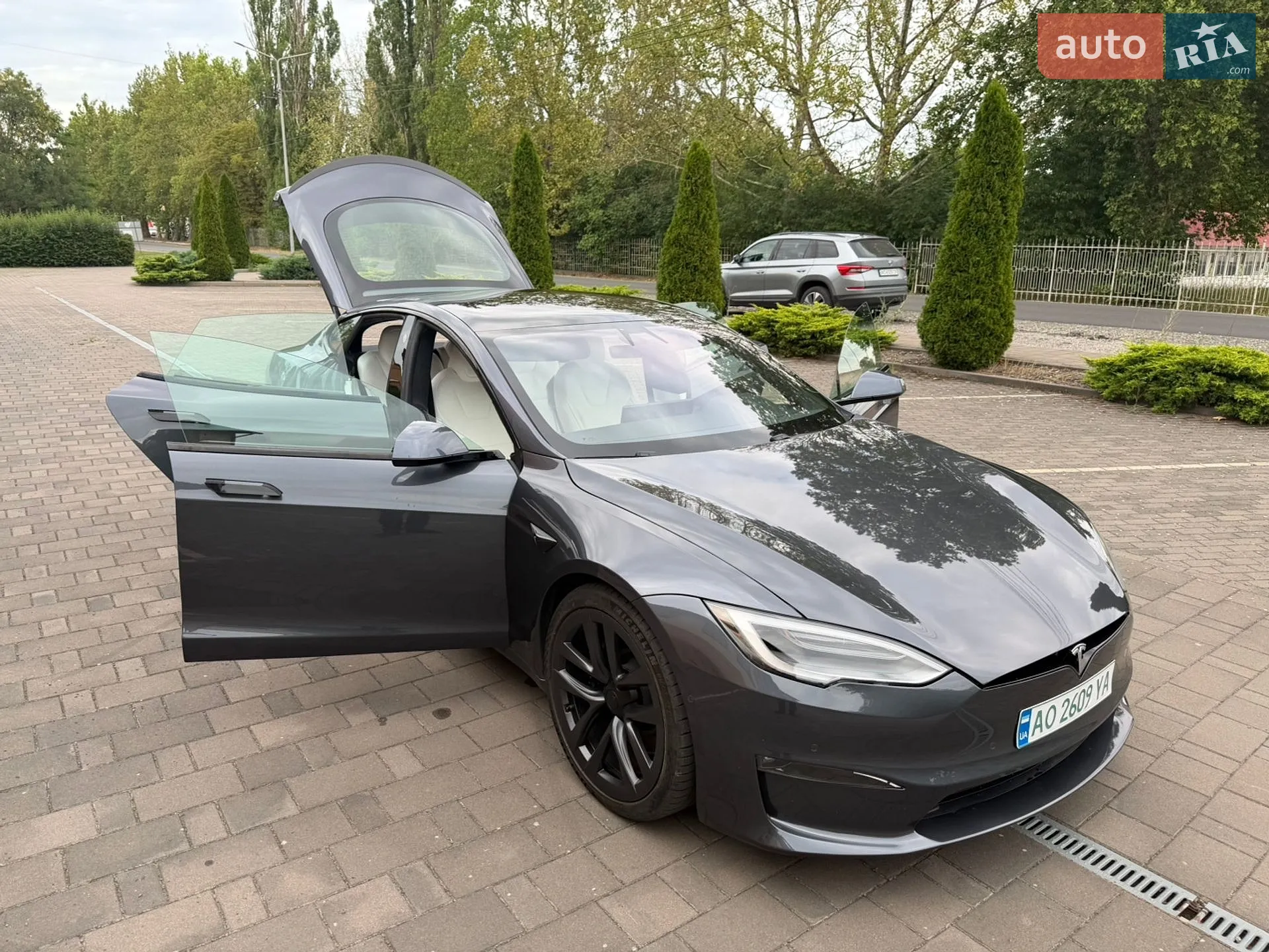 2021 Tesla Model S - мініатюра 26