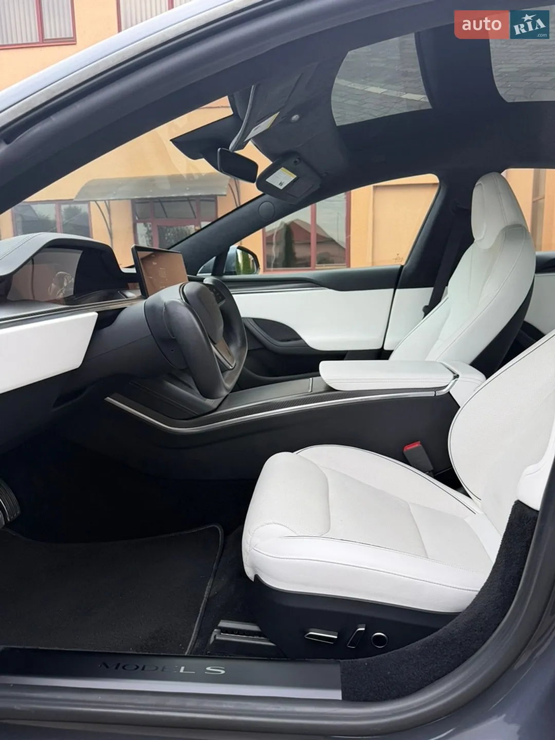 2021 Tesla Model S - мініатюра 31