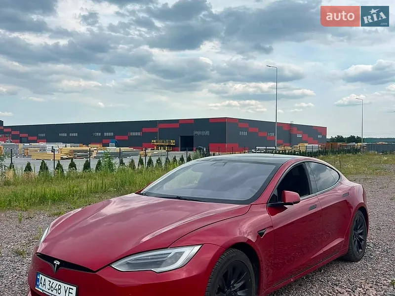 Tesla Model S 2017