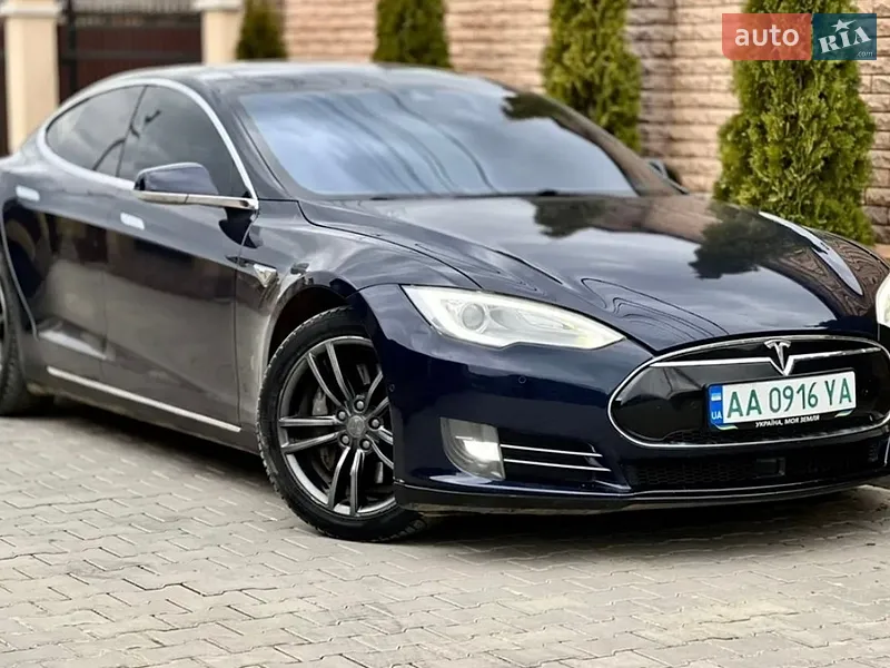 Tesla Model S