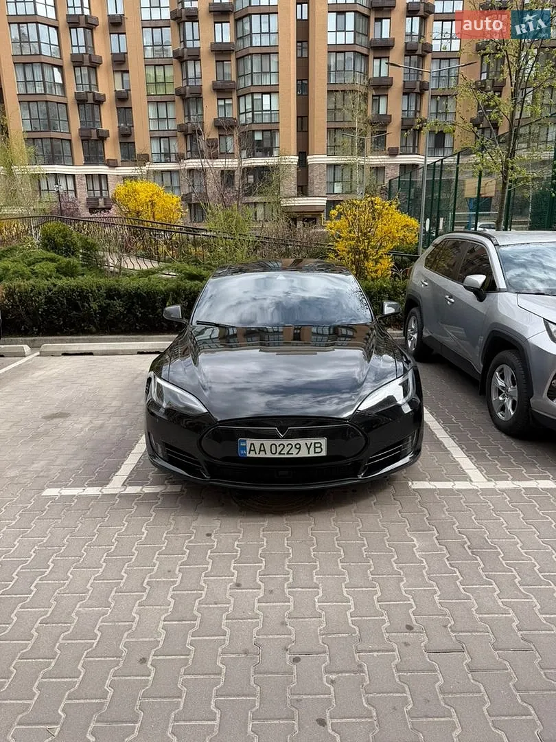 2015 Tesla Model S - мініатюра 10
