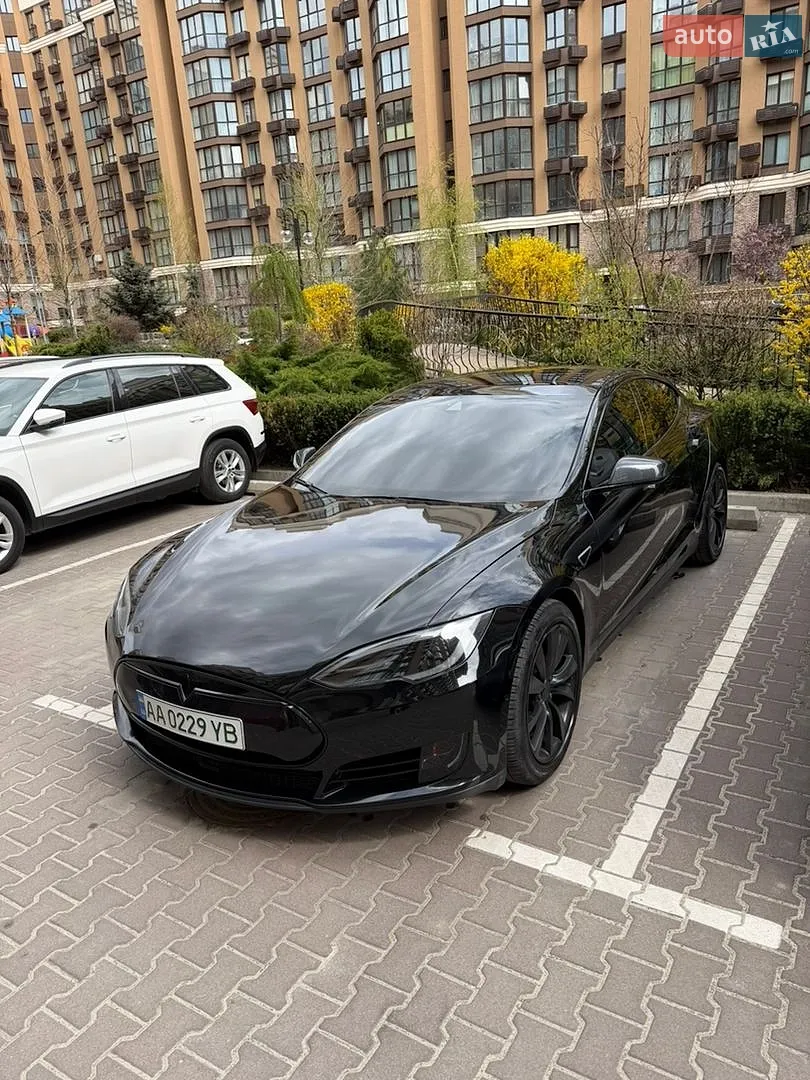 2015 Tesla Model S - мініатюра 2