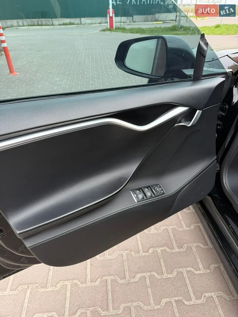 2015 Tesla Model S - мініатюра 13