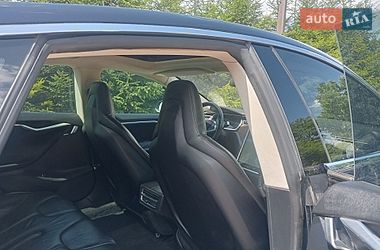 Ліфтбек Tesla Model S 2013 в Шепетівці