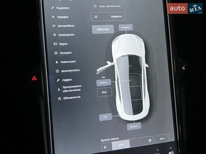 Лифтбек Tesla Model S 2014 в Ужгороде