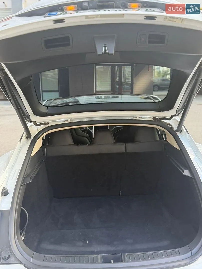 2015 Tesla Model S - мініатюра 19