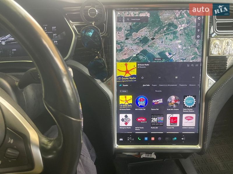Лифтбек Tesla Model S 2016 в Житомире