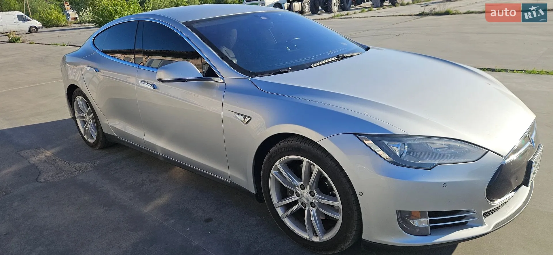 2015 Tesla Model S - мініатюра 5