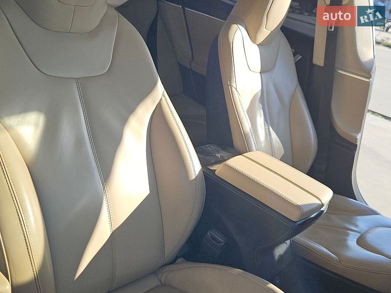 Лифтбек Tesla Model S 2015 в Белой Церкви фото 8 Лифтбек Tesla Model S 2015 в Белой Церкви