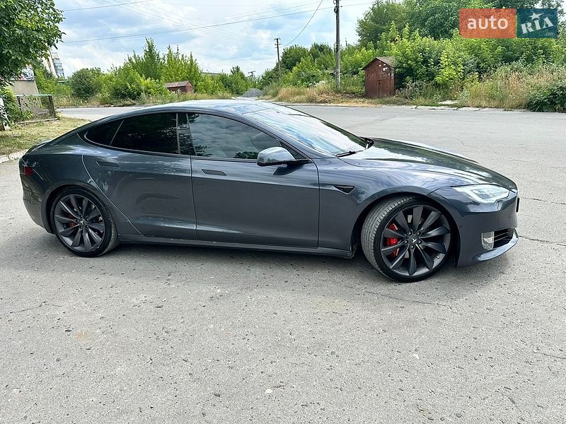 Ліфтбек Tesla Model S 2016 в Городку фото 3 Ліфтбек Tesla Model S 2016 в Городку