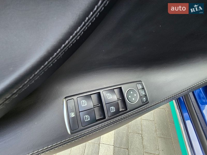 Лифтбек Tesla Model S 2018 в Киеве