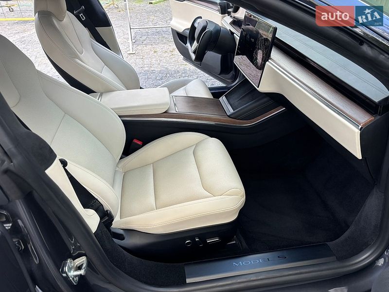 Лифтбек Tesla Model S 2021 в Золочеве фото 27 Лифтбек Tesla Model S 2021 в Золочеве