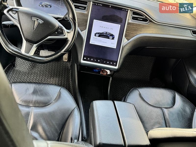 Ліфтбек Tesla Model S 2014 в Одесі