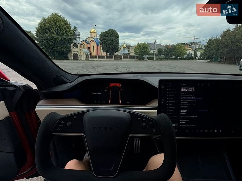Лифтбек Tesla Model S 2021 в Ужгороде