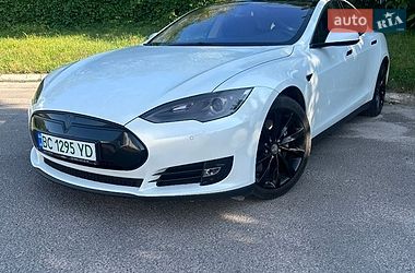 Ліфтбек Tesla Model S 2013 в Львові