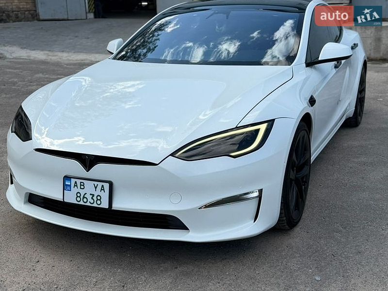 Tesla Model S 2021