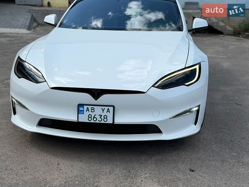 Лифтбек Tesla Model S 2021 в Виннице