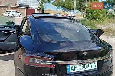 Лифтбек Tesla Model S 2015 в Коростене