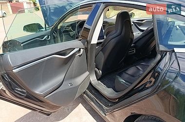 Лифтбек Tesla Model S 2015 в Коростене